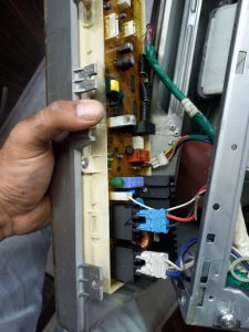 تعمیرات برد یخچال در محل و با قطعات اصلی